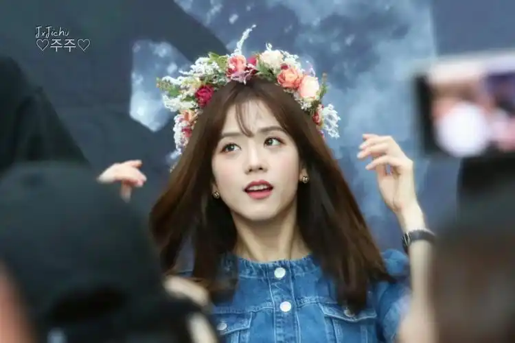 jisoo - 堆糖,美图壁纸兴趣社区