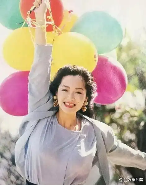 河南女婿万梓良与恬妞离婚28年又娶小16岁娇妻没烦恼