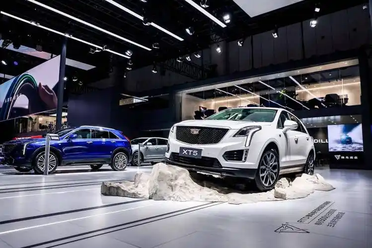 成都车展2024款凯迪拉克xt5亮相,蜂鸟底盘出场即惊艳!