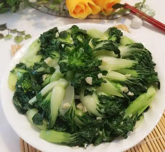 蒜蓉炒白菜苗鲜香美味太下饭了十分钟就搞定