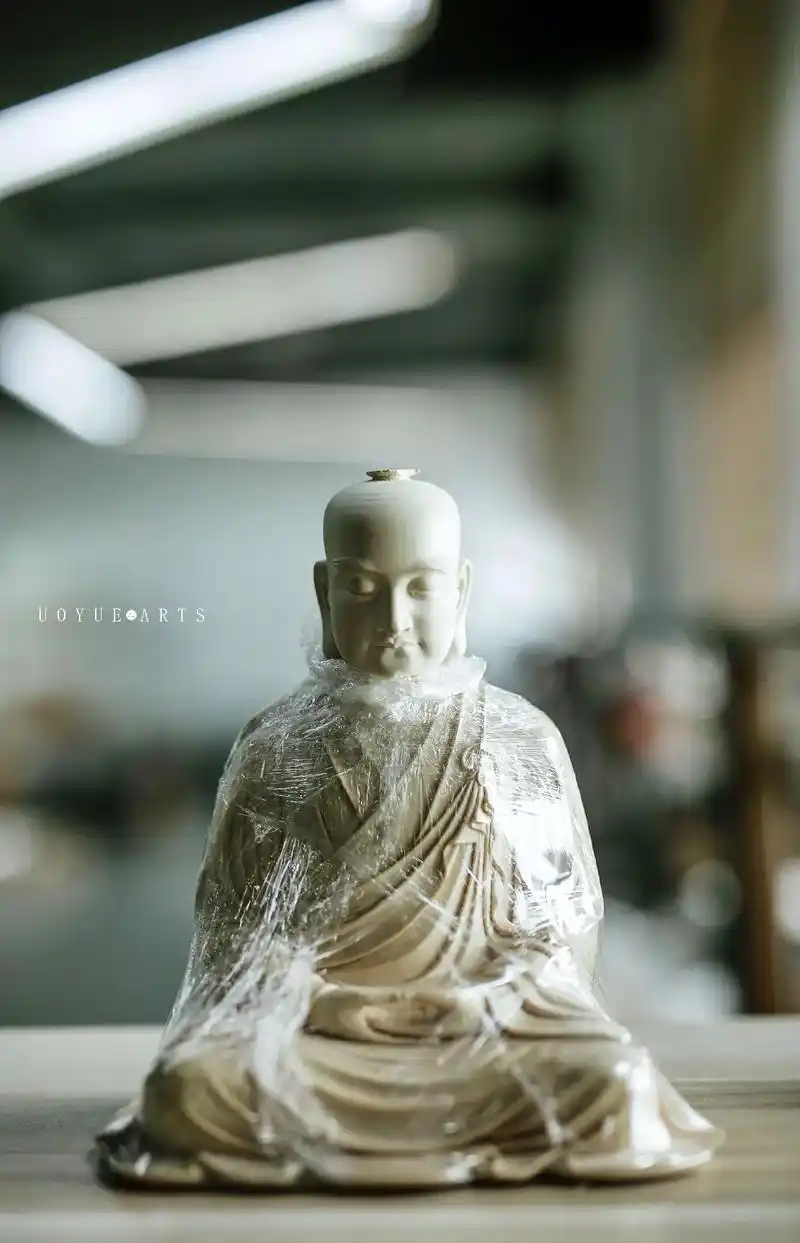 雕刻师的一天#送你一张壁纸 #欢迎取图 #图文来了 #手艺人 - 抖音