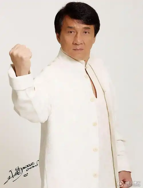 成龙成功的故事,成龙如何成名的故事