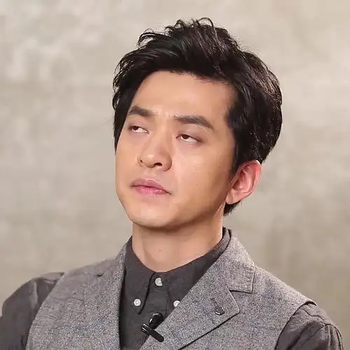 老干部白眼冷漠脸