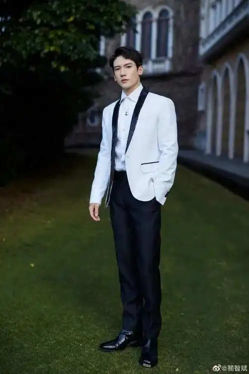 香港最靓少年彻底爆火连阿娇都被比下去了