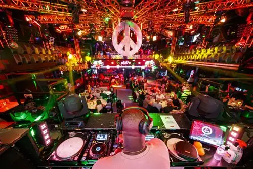 夜店酒吧悄悄营业? 沙比里恫言直接关闭或吊销执照