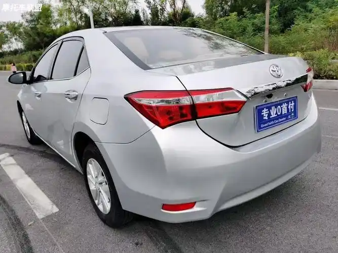 15年丰田卡罗拉,自动1.6微首付开走精品车况
