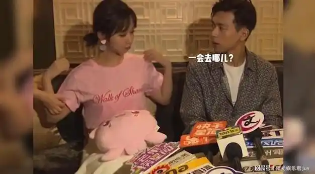 李现关注杨紫什么时候回家注意看杨紫的反应这是什么爹系男友