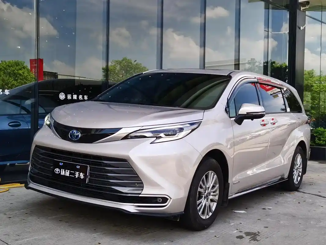 丰田塞纳.21款丰田赛那sinna  2.5l 尊贵版 22 - 抖音