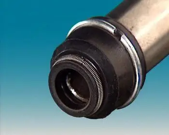 什么是汽车气门油封