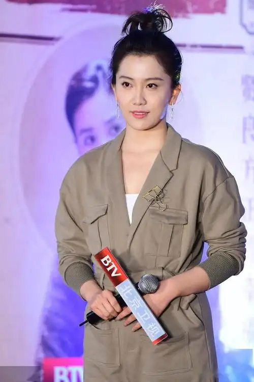 北影校花白澜近照 尽显清丽迷人气质