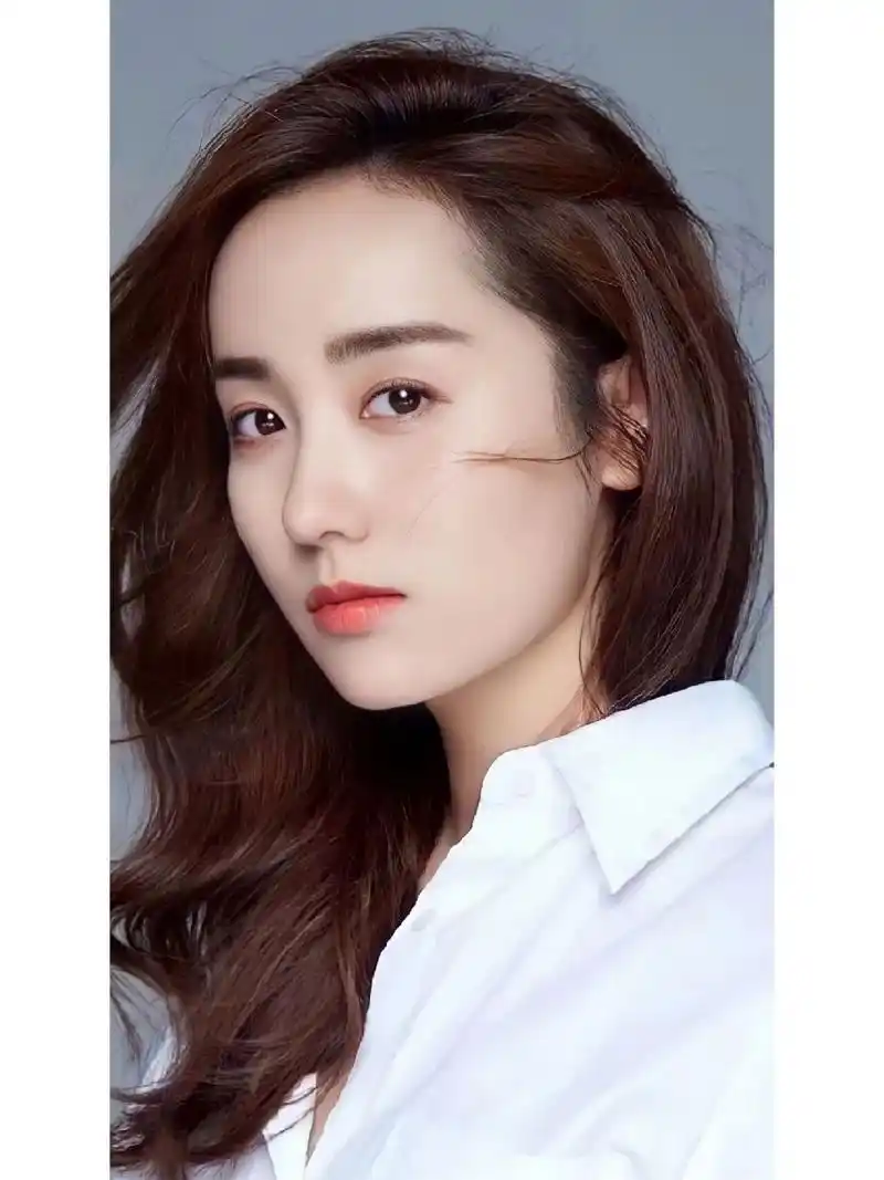 演员吕一 吕一,1984年出生于重庆市.