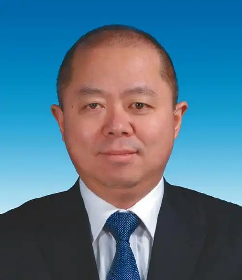 王江平出任工信部副部长系原国家工商总局最年轻副局长