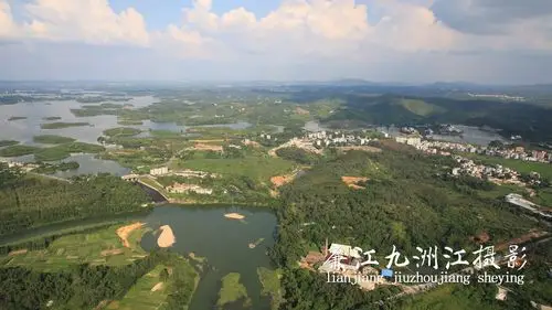 廉江鹤地水库感受自然的馈赠