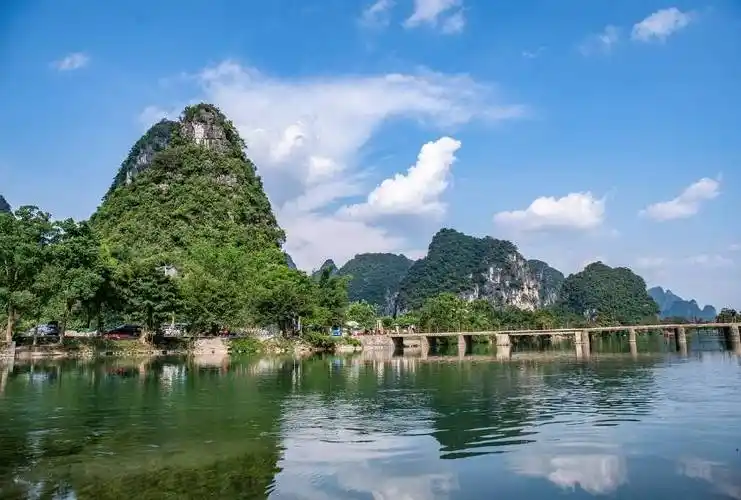 9月桂林旅游有哪些好玩的地方,收藏这份超全攻略_漓江_山水_象山