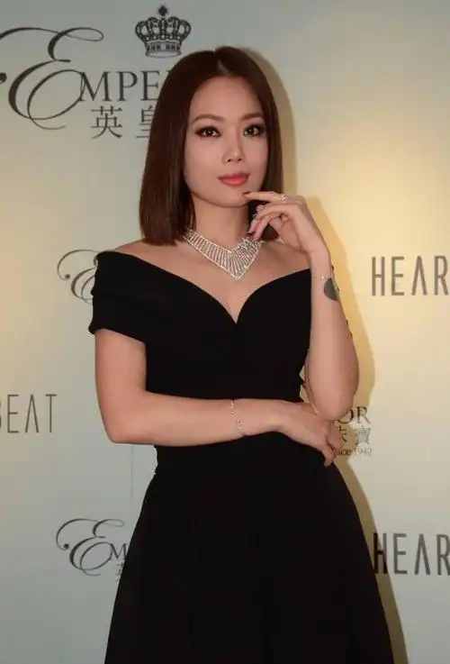 容祖儿:人美声甜身材燃,岁月为她增添了不少成熟魅力