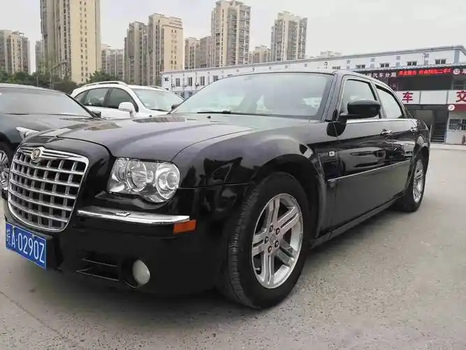 克莱斯勒300c怎么样16款二手克莱斯勒能买吗