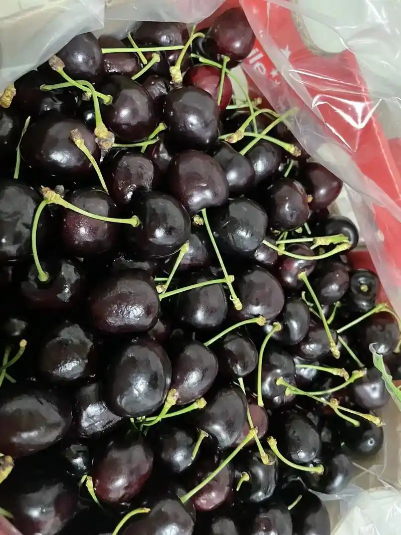 do 软硬适中,深红蜜糖 26-28mm 拉宾斯 红色 果面 - 抖音