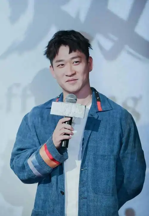 被骂了十年,曹云金口碑怎么突然间就变好了?这背后有什么猫腻