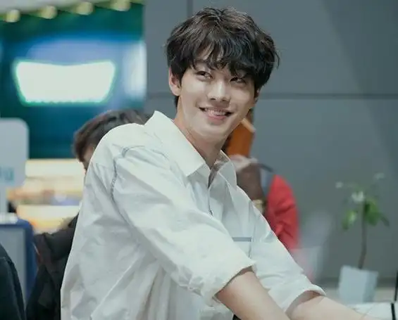 abyss# #安孝燮[超话]# 剧照公开!他将在. 来自韩剧tv - 微博