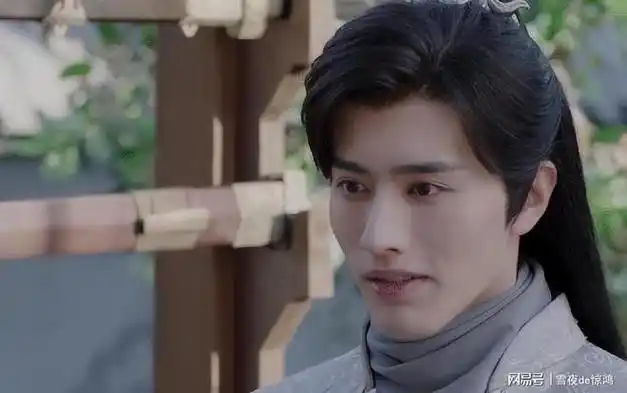 赵又廷赵又廷是一位实力派演员,现代装还是挺帅的,但在《三生三世