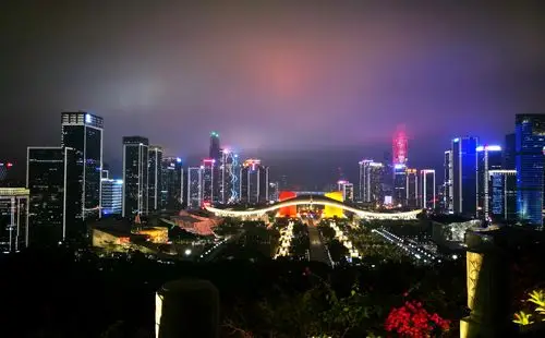深圳夜景璀璨夺目 流光溢彩