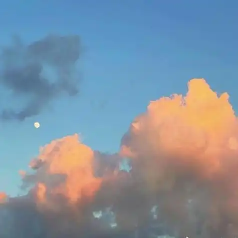 求一些风景照做头像有云朵就更棒啦