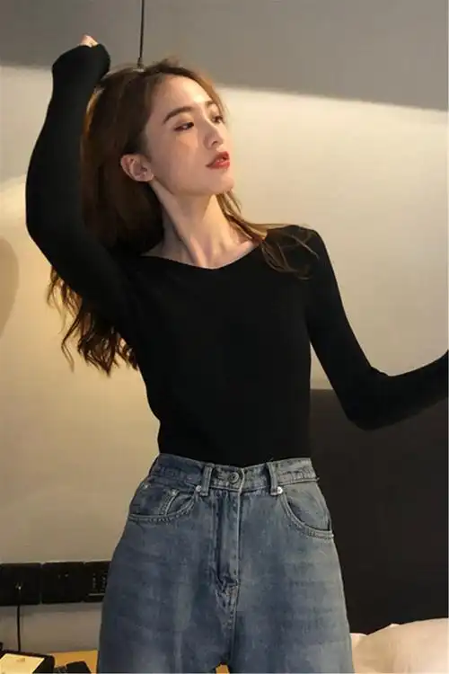 黑色毛衣打底修身