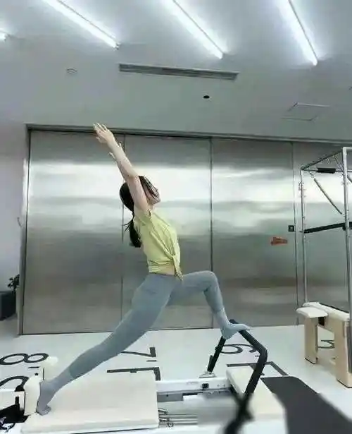 健身照风波后的赵丽颖如何重拾影视之路