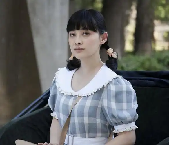 回顾9位自然老去的女星年轻时美艳无比今活成让人羡慕的模样