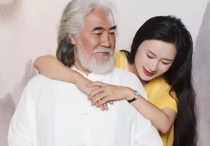 72岁张纪中传闻花19万一针打续命针,网友惊叹财富续命之力_生命_养护