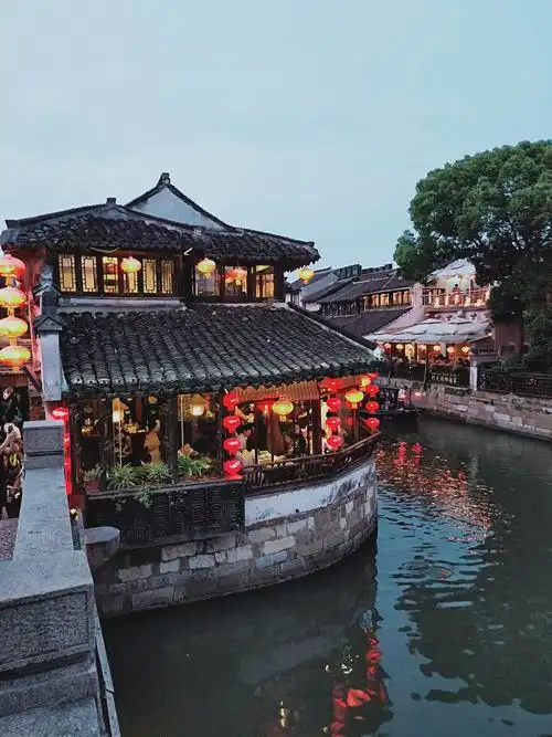 浙江省嘉兴市嘉善县西塘古镇的晚景