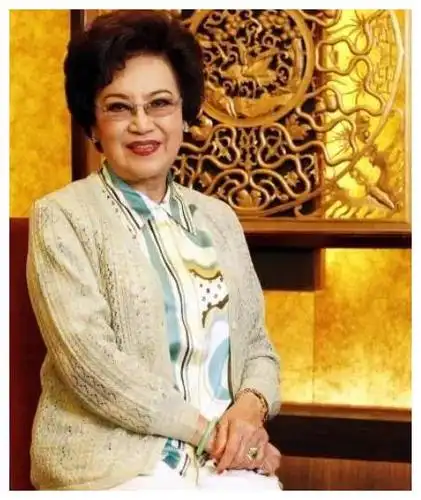 香港艺人李香琴18岁未婚先孕25岁劳燕分飞世上没有完美人生