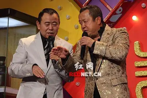 (曾志伟,潘长江被指像twins.