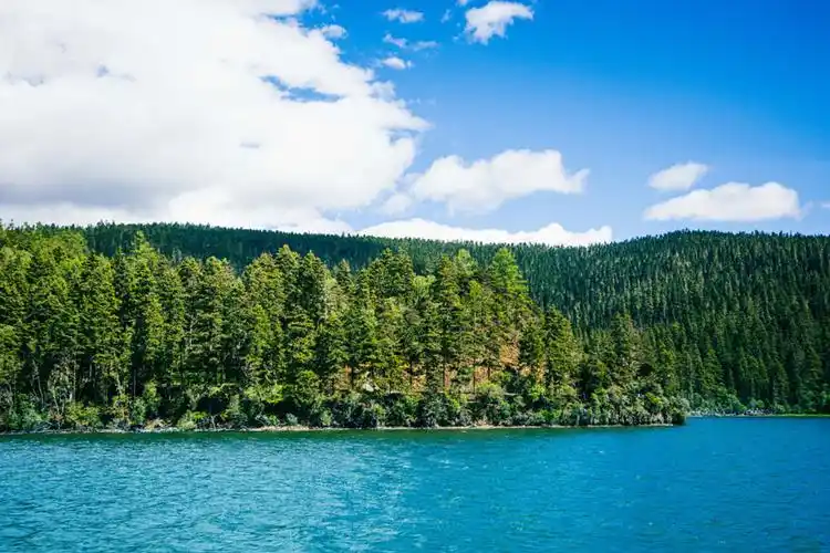 端午时节云南香格里拉风景如画组图