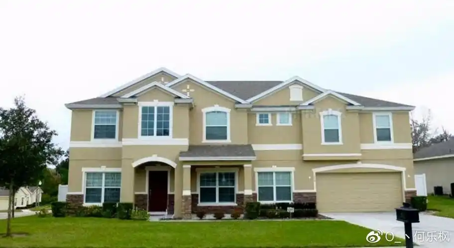 除了台湾豪宅之外,还有网友晒出过苏有朋的独栋别墅,上下三层还自带