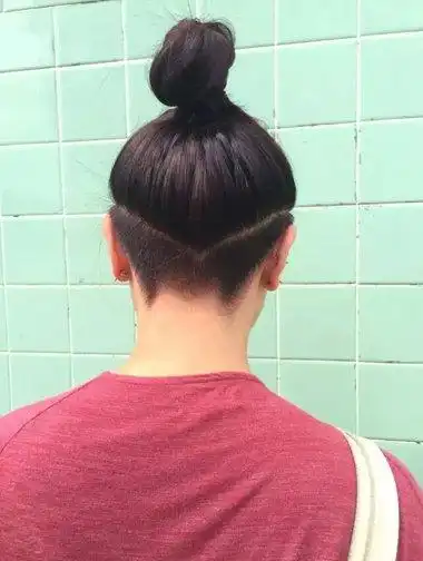 女生后脑勺剃头图案 女生剃头发后脑勺