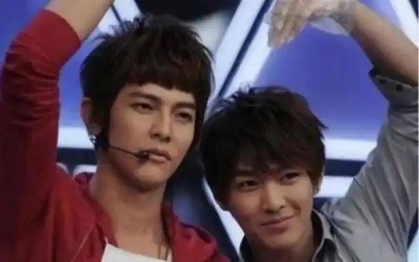 早期炎亚纶对汪东城的表现证明及分析东纶没人发现的点