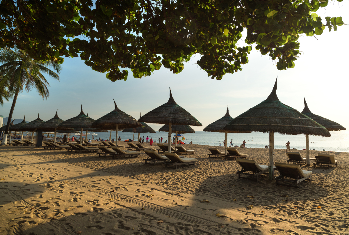 乌石天成台度假村,这个位于广东乌石镇的地方,拥有美丽的海滩和丰富的