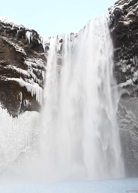 疑似银河落九天般的动态感觉,让美丽的山水画卷瞬间流动起来!