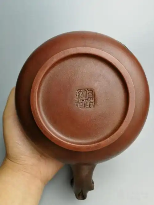 何道洪 款紫砂壶