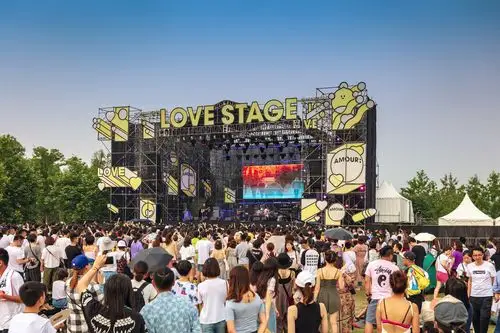 成都草莓音乐节圆满落幕 人气爆棚躁翻现场