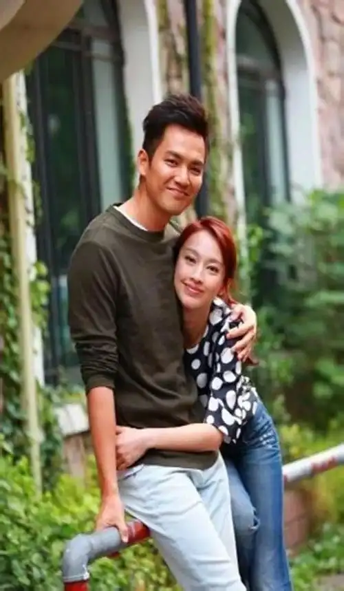 钟汉良的妻子是谁啊,钟汉良为什么不承认结婚{谢易桦}