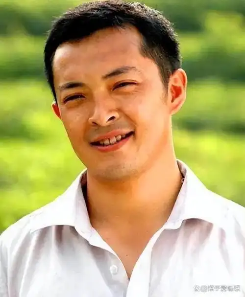 "最穷影帝"富大龙:不接广告,不上综艺,窘迫时身上仅剩200块