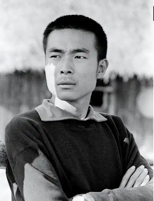 演员谢园:无儿无女去世2年后,遗孀邱悦的选择令人泪目-蘑菇号