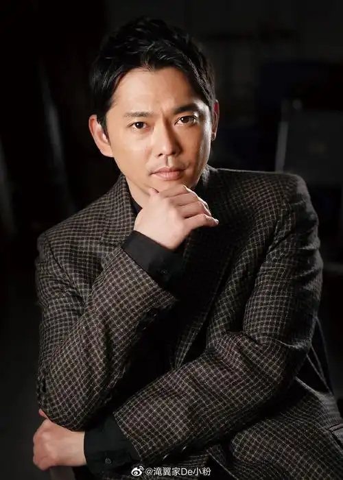 想看40岁左右帅哥的照片