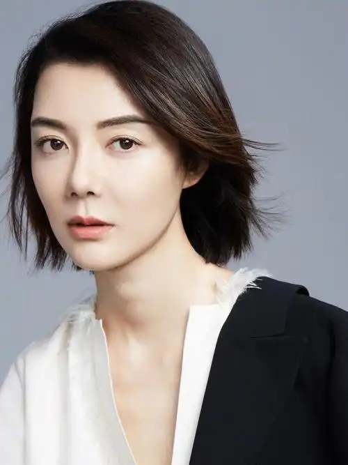 车晓的眼光很独特服装穿搭看似很简约的设计但却高级感满满