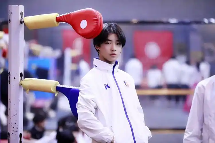 龙拳小子林秋楠长大了携新电影少林小子热血来袭