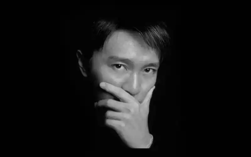 爱自己是没错的星爷的"真"被我们珍视,但他的"虚与委蛇"却不让我们