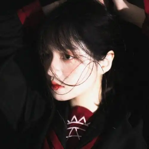 2020最火暗黑系女生快手头像