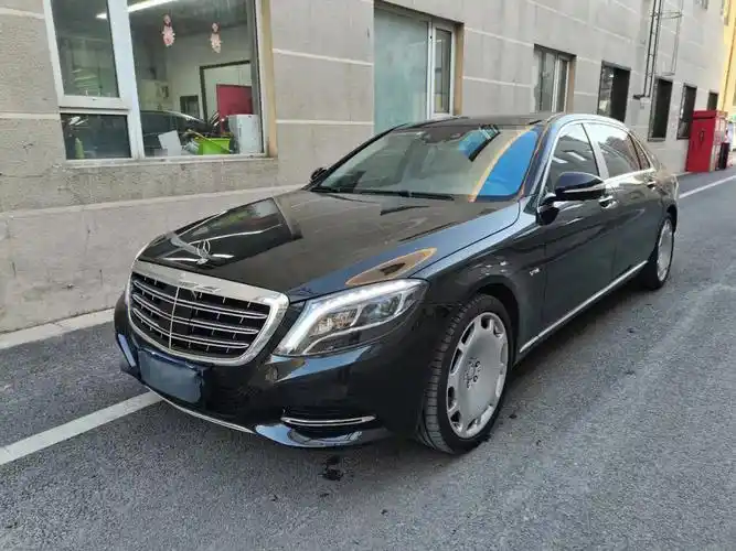 出售 差几天17年的 迈巴赫s600  仅仅行驶1万公里.